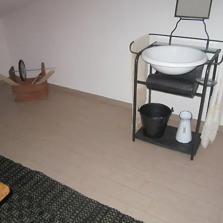 Bed & Breakfast A Domu De Vittoria Tramatza